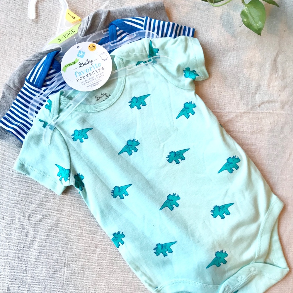 🍀 *SOLD* 3 BABY FAVORITE BODYSUITS, NWT 3-6 MO